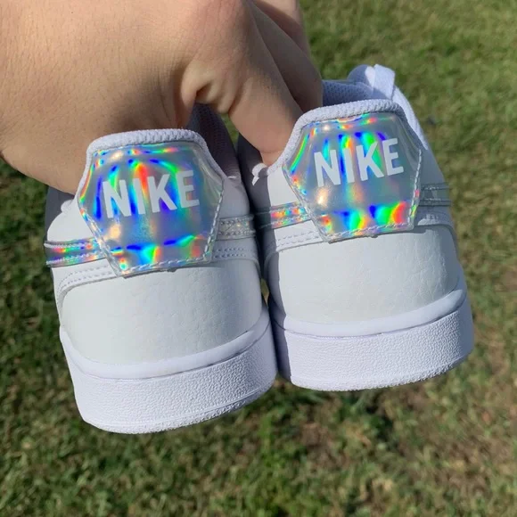 NEW NIKE COURT SHOES WHITE - Picture 3 of 3